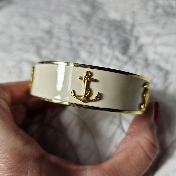 Janna Conner White and Gold Nautical Bangle Bracelet - Picture 4 of 9